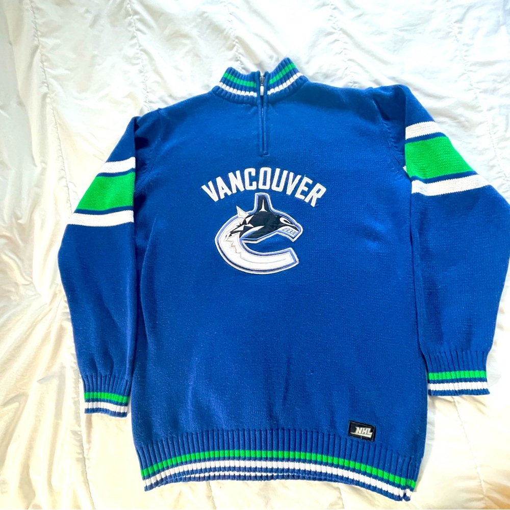 NHL Vancouver Canucks Sweater